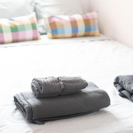 ברצלונה Traditional Rooms In Eixample מראה חיצוני תמונה