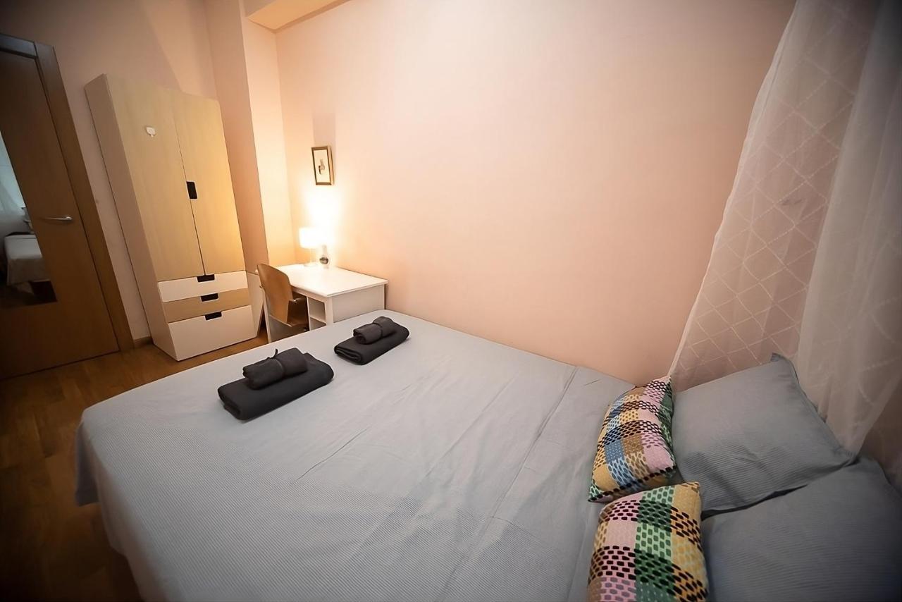 ברצלונה Traditional Rooms In Eixample מראה חיצוני תמונה