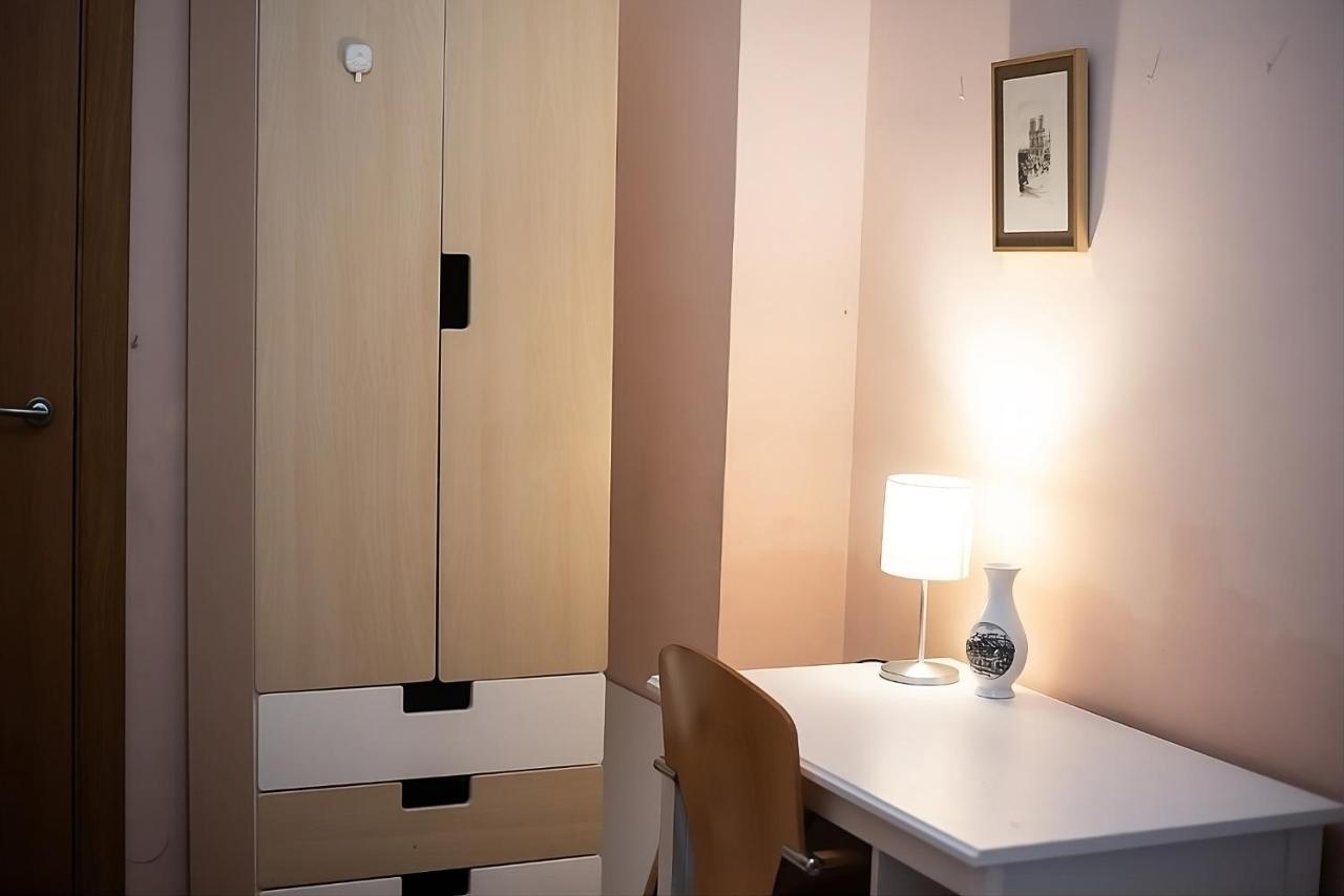 ברצלונה Traditional Rooms In Eixample מראה חיצוני תמונה