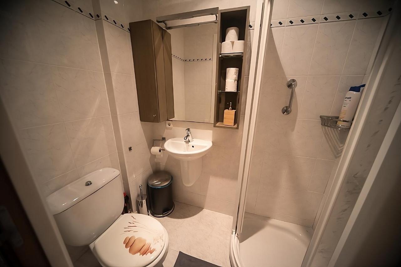 ברצלונה Traditional Rooms In Eixample מראה חיצוני תמונה